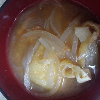 エコ。冷凍キャベツの芯と玉ねぎの味噌汁